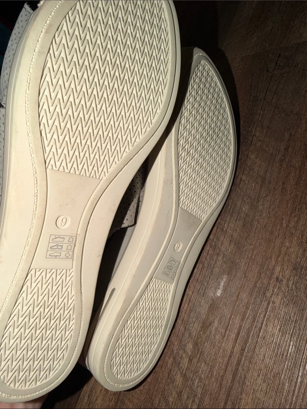 Eileen fisher SPORT SNEAKER SANDAL IN PERFORATED NUBUCK size 9